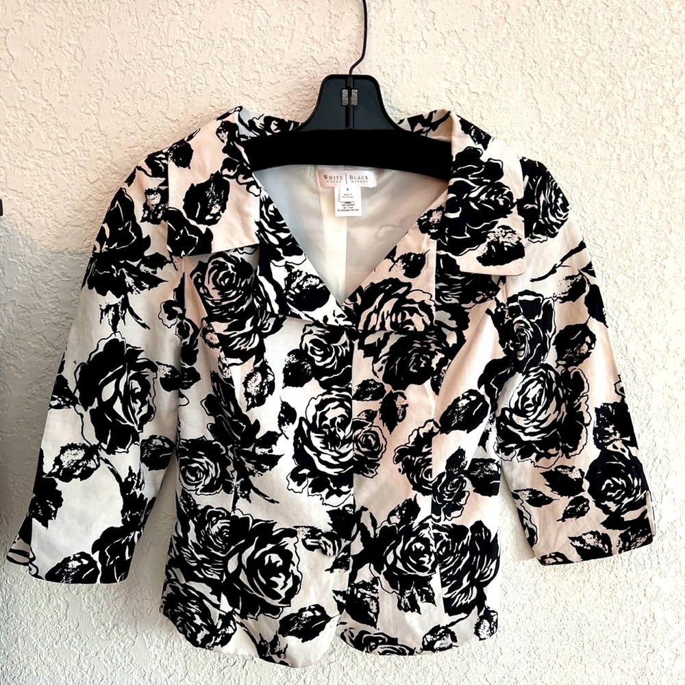 White House Black Market Cropped Jacket - Rose Floral Pattern